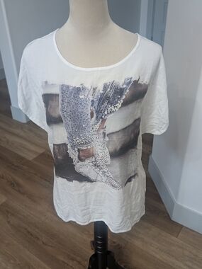 White Sequin Graphic Scoop-Neck Women's Tee